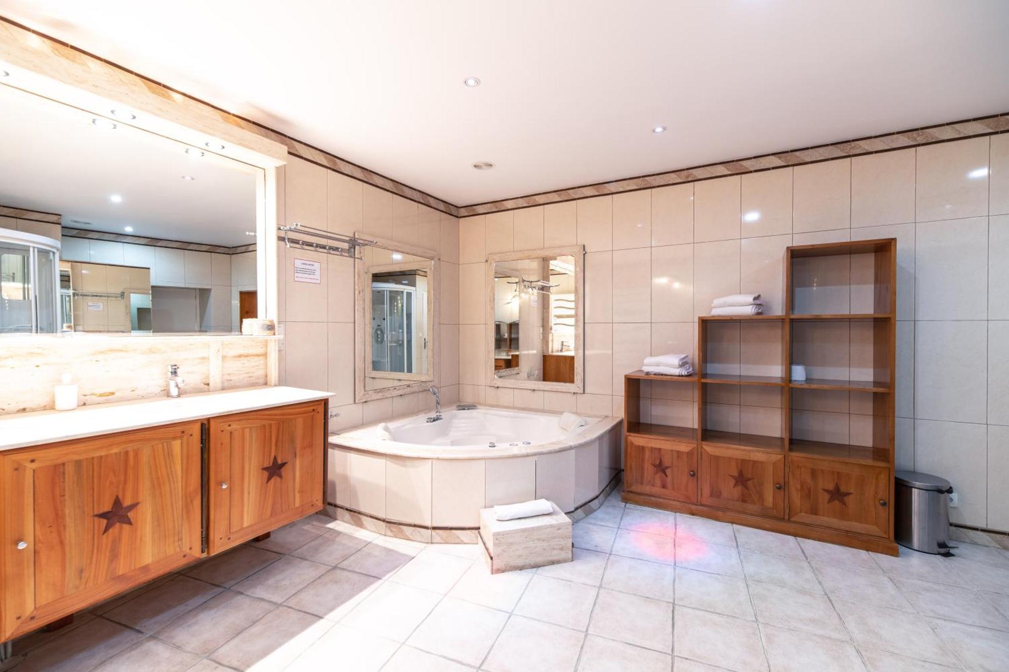 Appartement Du Couvent Нарбонна Экстерьер фото